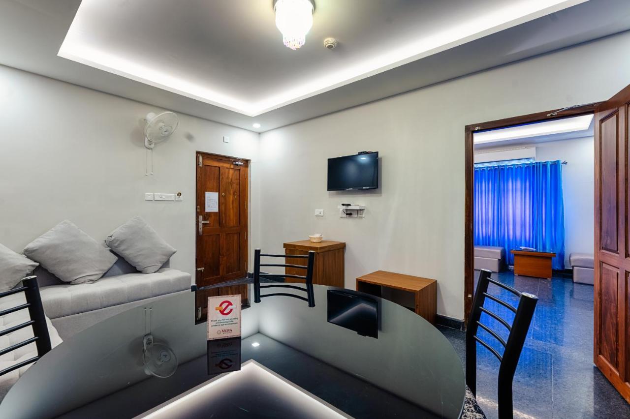 Vidya Residency Hotel Thrissur Exterior photo