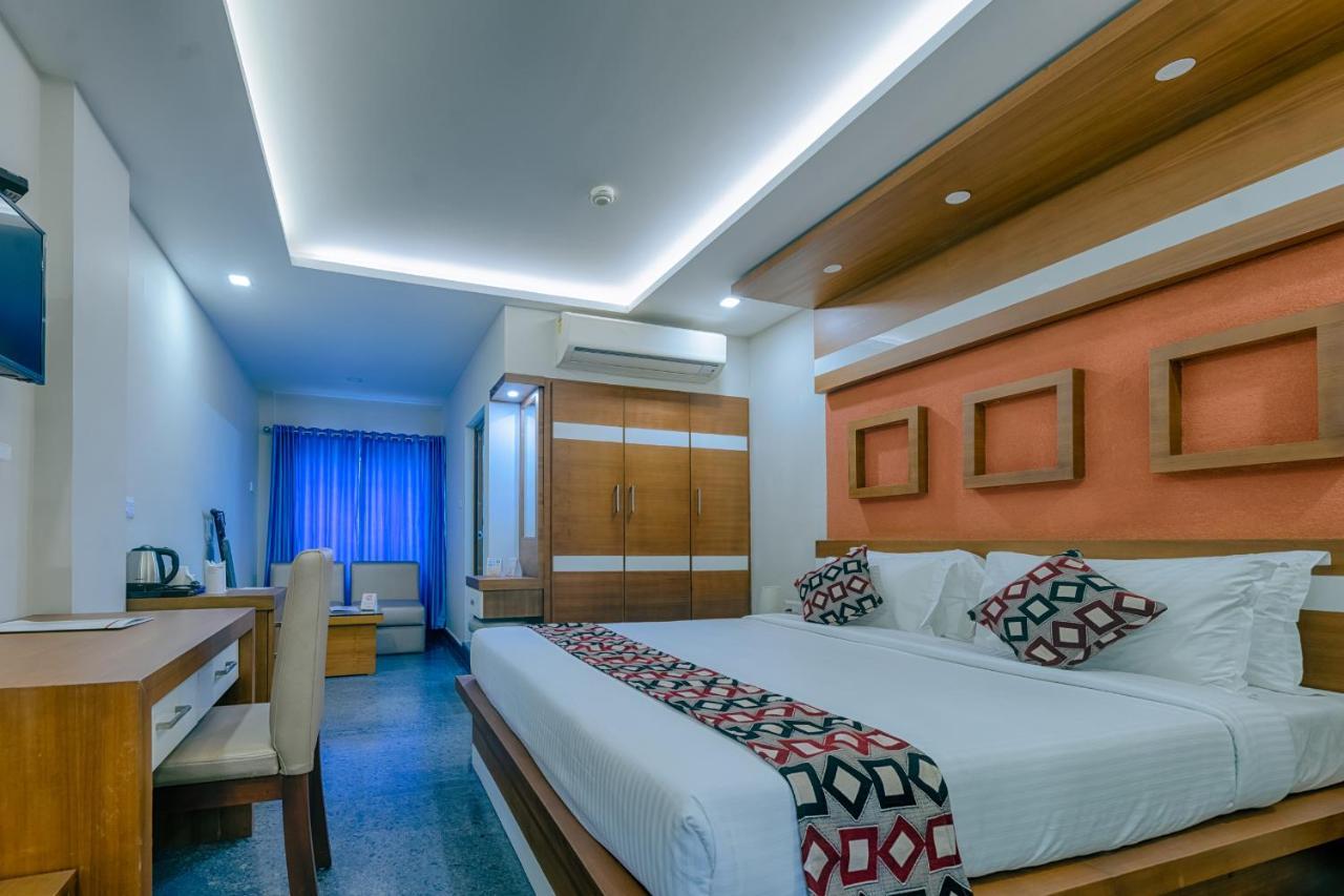 Vidya Residency Hotel Thrissur Exterior photo