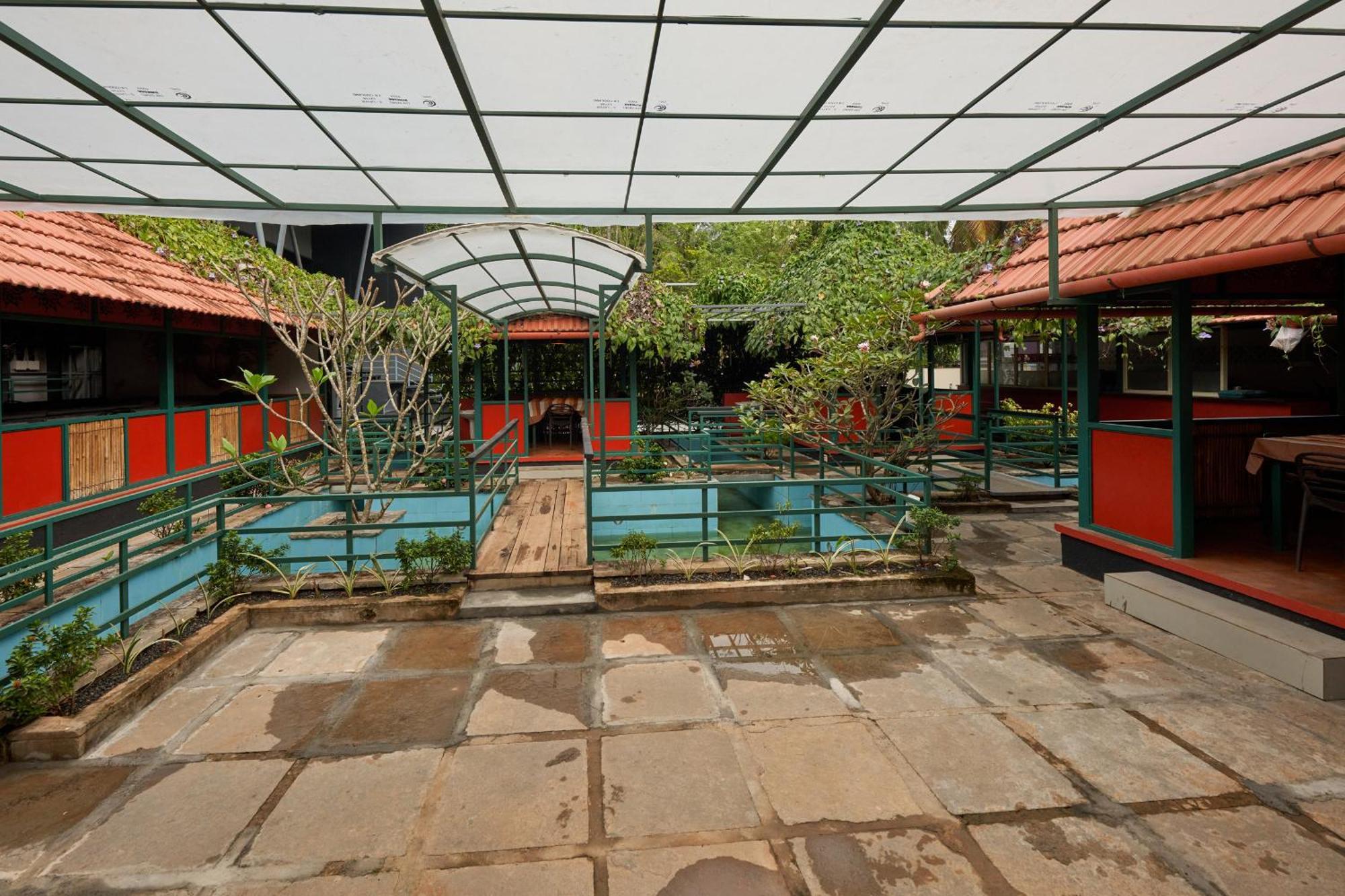 Vidya Residency Hotel Thrissur Exterior photo